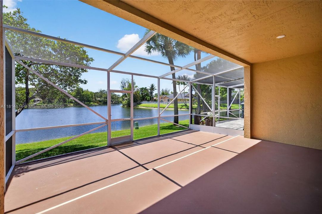 Recently Sold: $519,000 (3 beds, 2 baths, 1877 Square Feet)