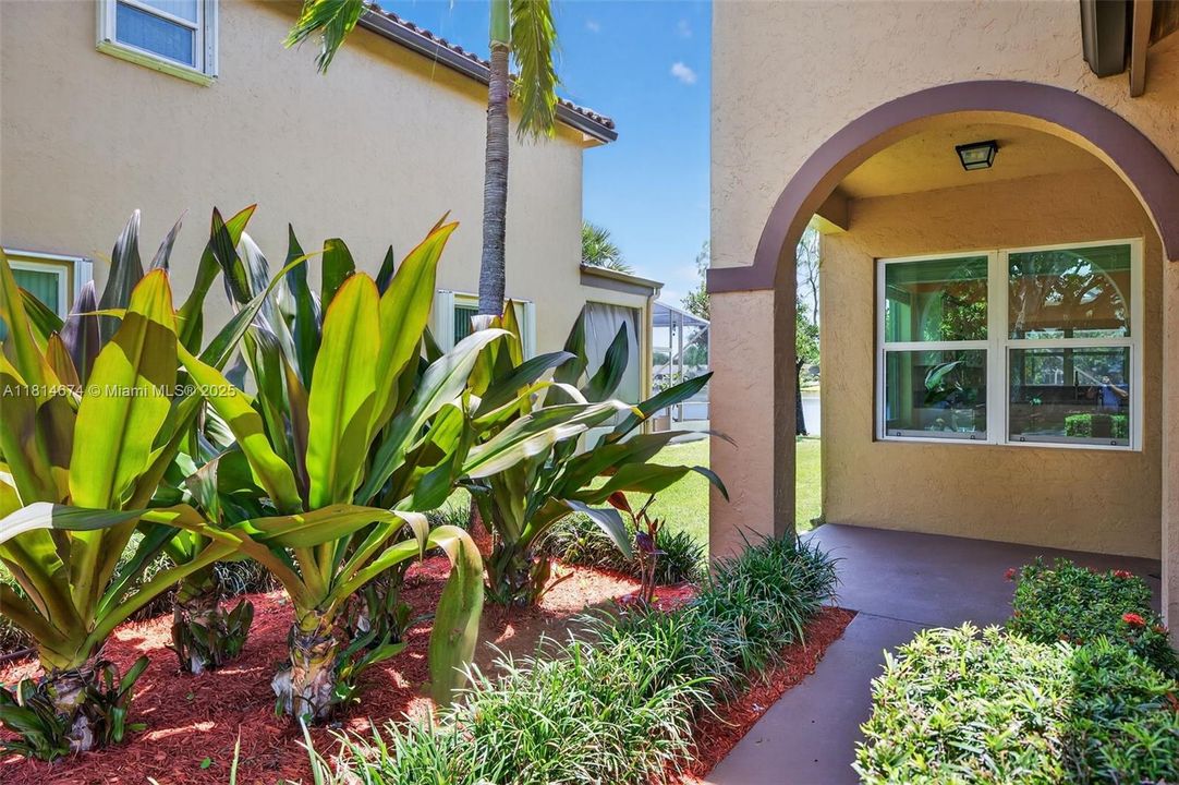 Recently Sold: $519,000 (3 beds, 2 baths, 1877 Square Feet)