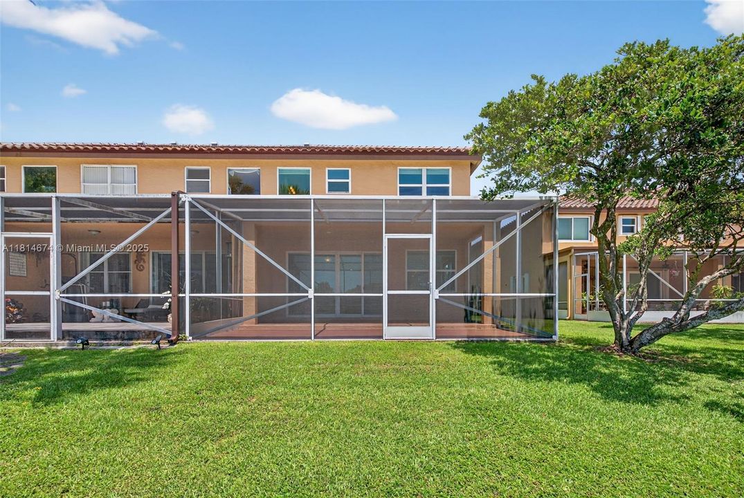 Recently Sold: $519,000 (3 beds, 2 baths, 1877 Square Feet)