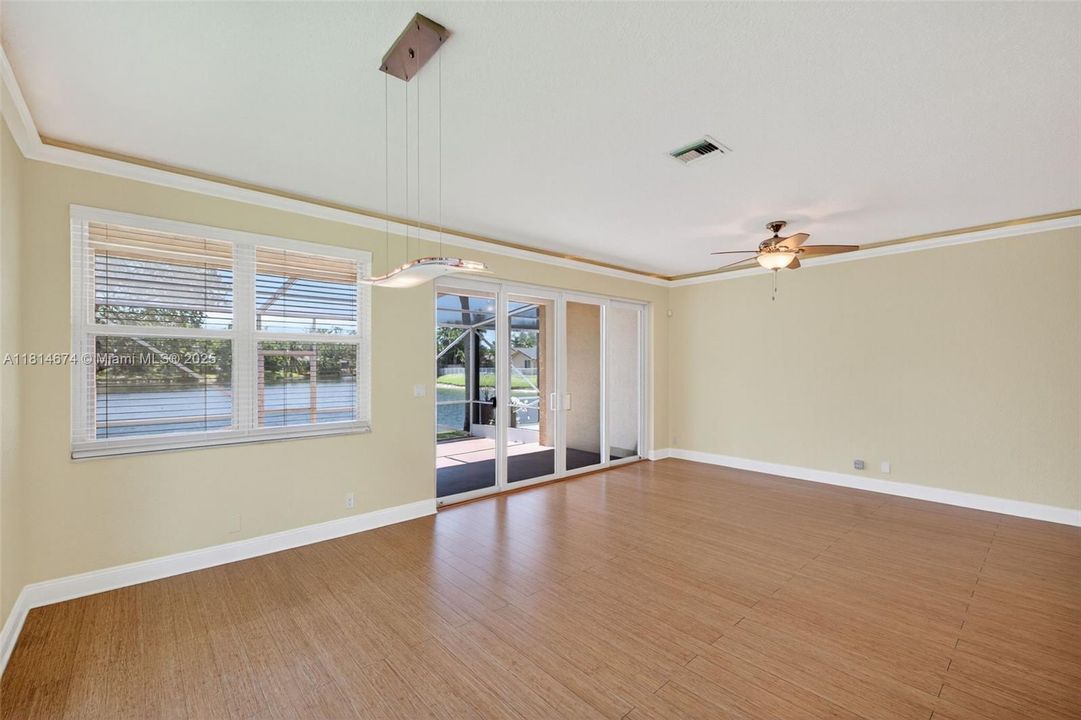 Recently Sold: $519,000 (3 beds, 2 baths, 1877 Square Feet)