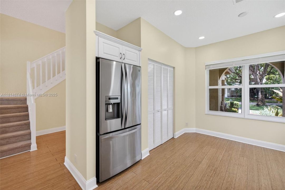 Recently Sold: $519,000 (3 beds, 2 baths, 1877 Square Feet)