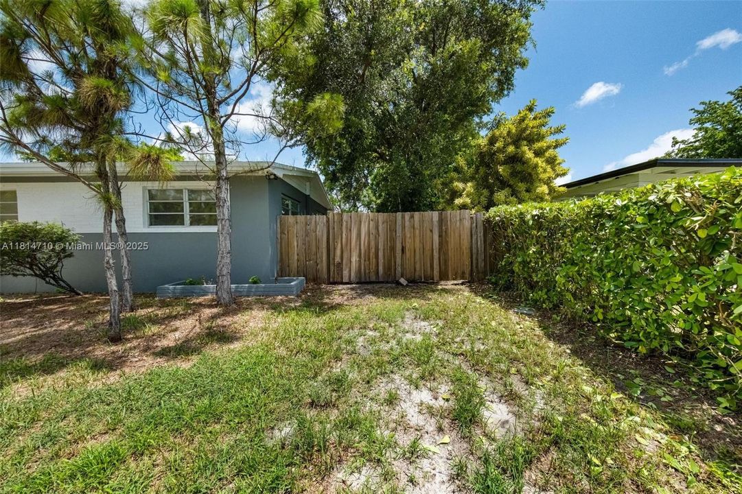 Recently Sold: $699,000 (3 beds, 2 baths, 1532 Square Feet)