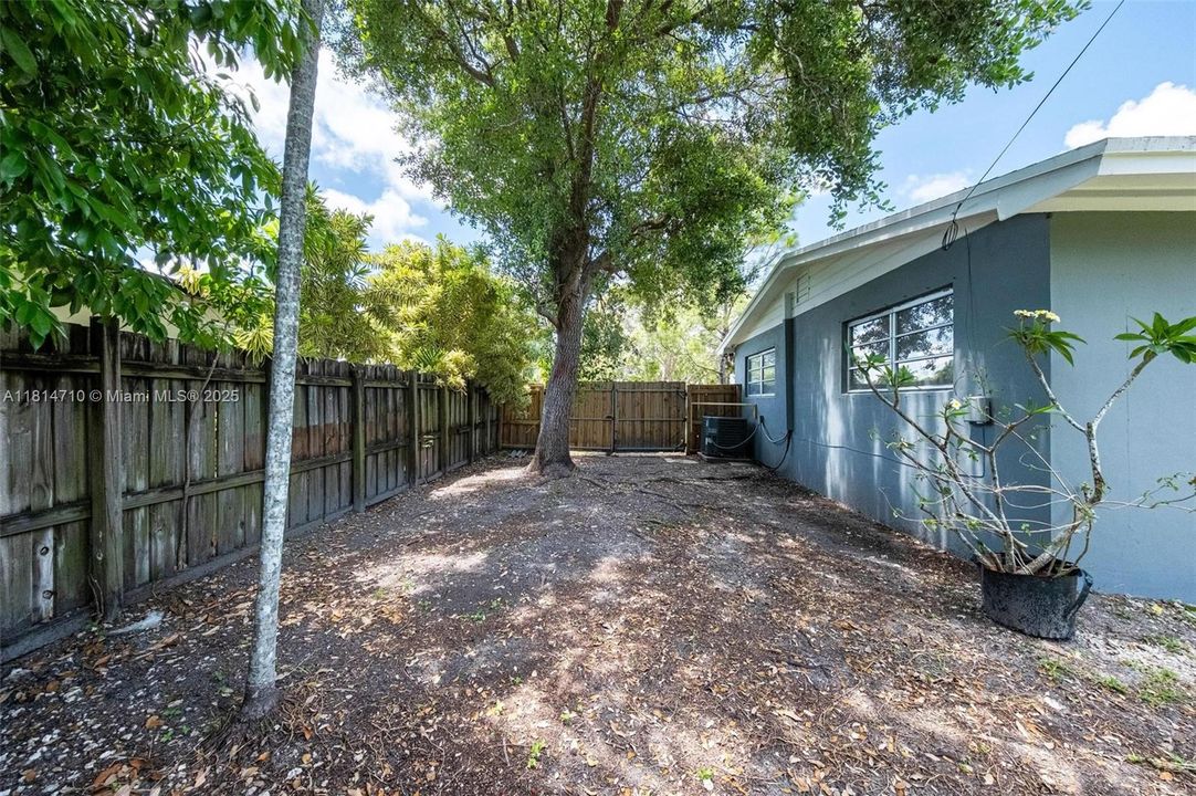 Recently Sold: $699,000 (3 beds, 2 baths, 1532 Square Feet)