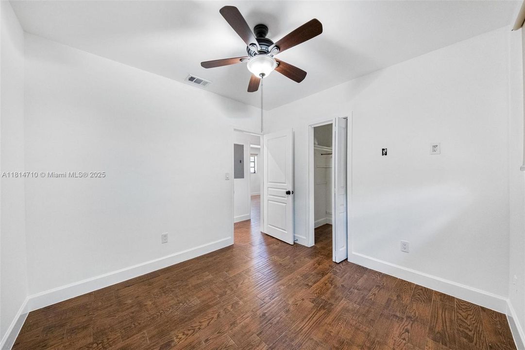 Recently Sold: $699,000 (3 beds, 2 baths, 1532 Square Feet)