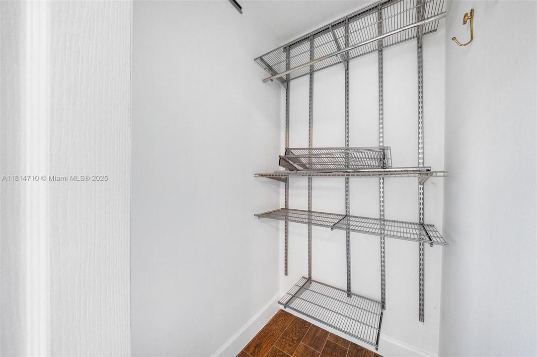 Recently Sold: $699,000 (3 beds, 2 baths, 1532 Square Feet)