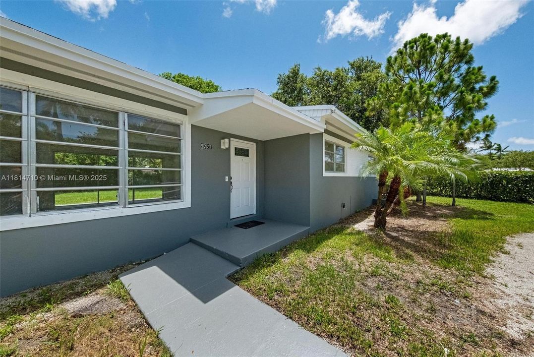 Recently Sold: $699,000 (3 beds, 2 baths, 1532 Square Feet)