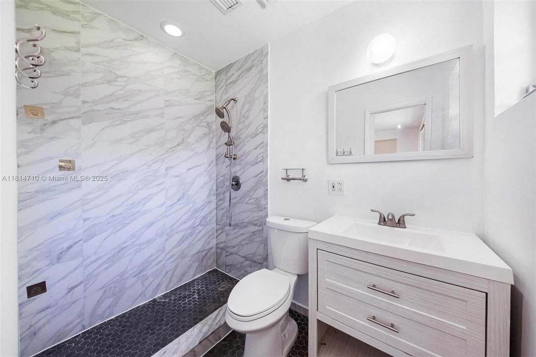 Recently Sold: $699,000 (3 beds, 2 baths, 1532 Square Feet)