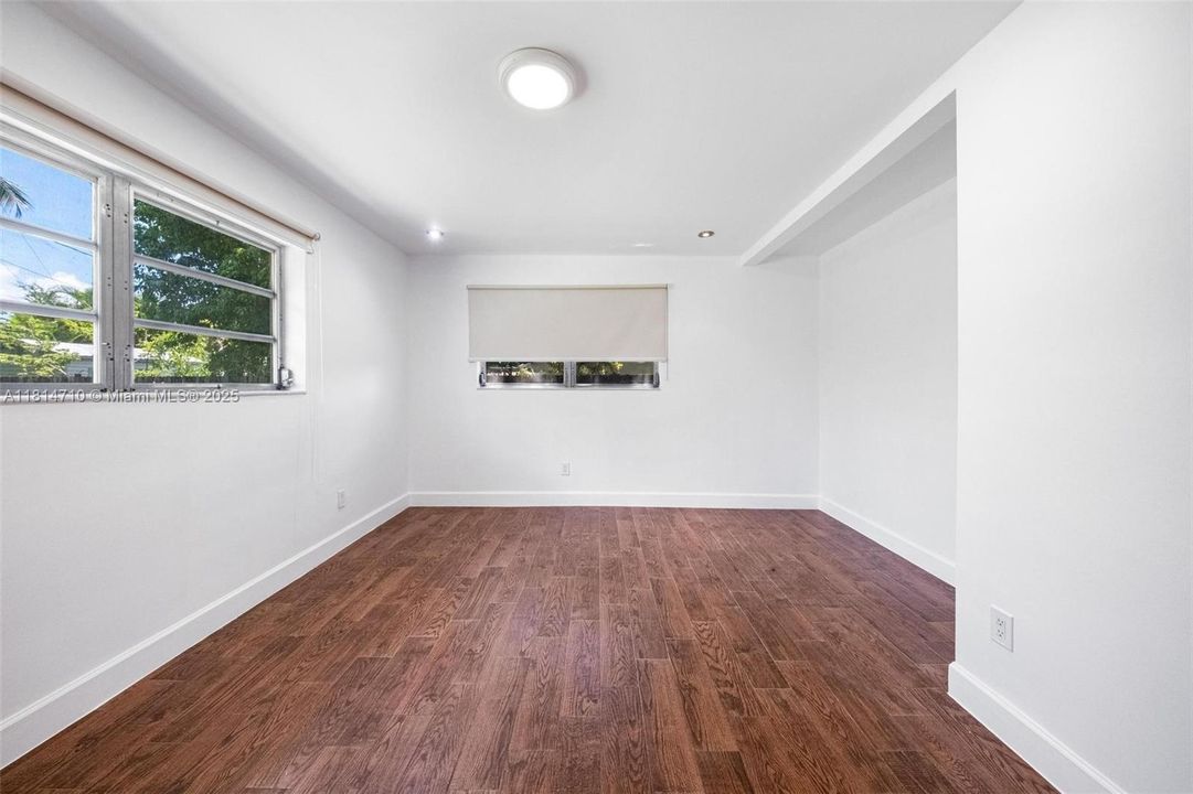 Recently Sold: $699,000 (3 beds, 2 baths, 1532 Square Feet)