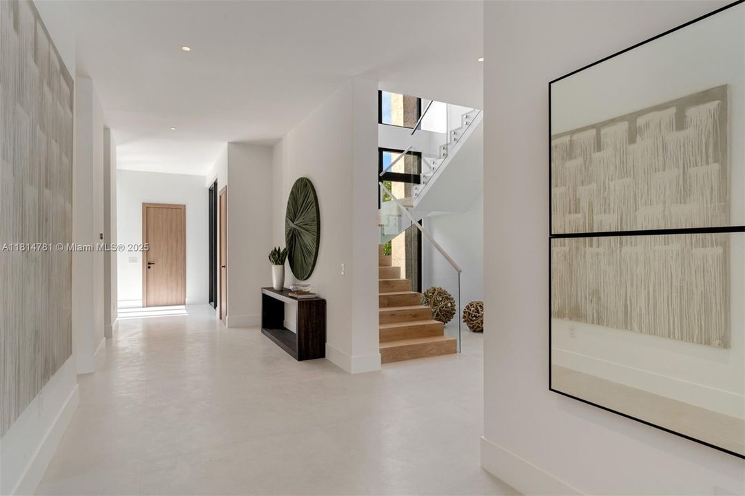 待售: $11,995,000 (8 贝兹, 9 浴室, 9406 平方英尺)