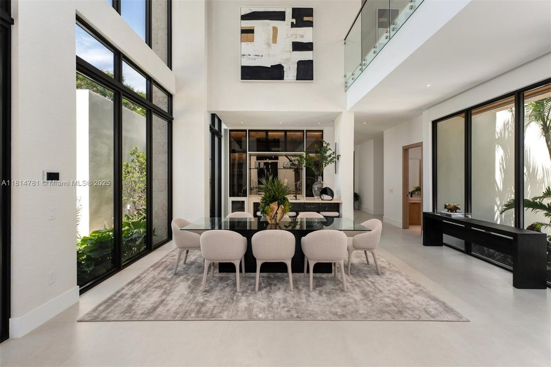 待售: $11,995,000 (8 贝兹, 9 浴室, 9406 平方英尺)