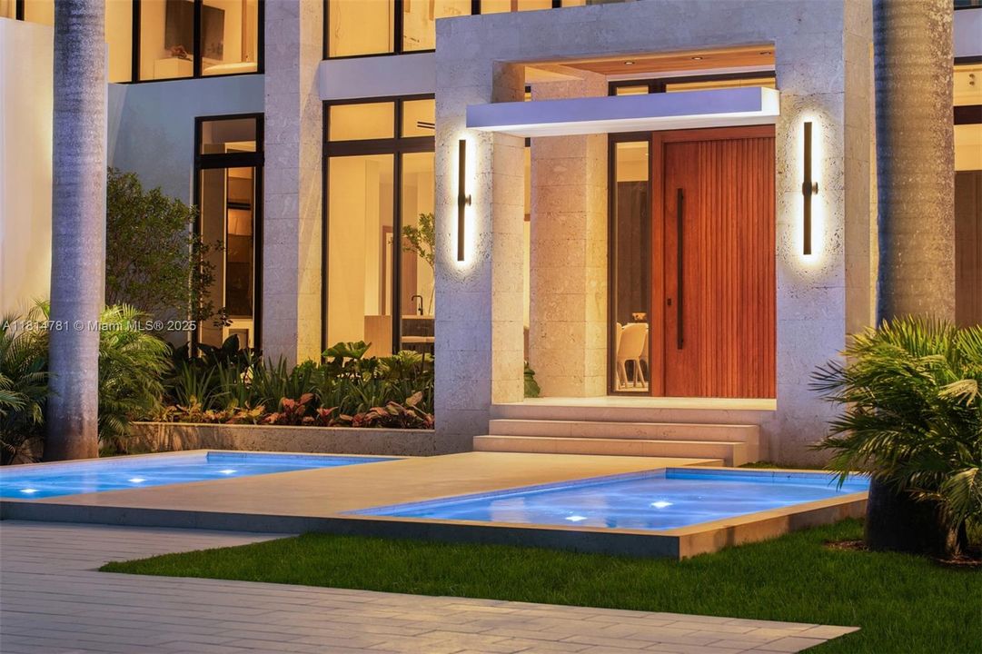 待售: $11,995,000 (8 贝兹, 9 浴室, 9406 平方英尺)