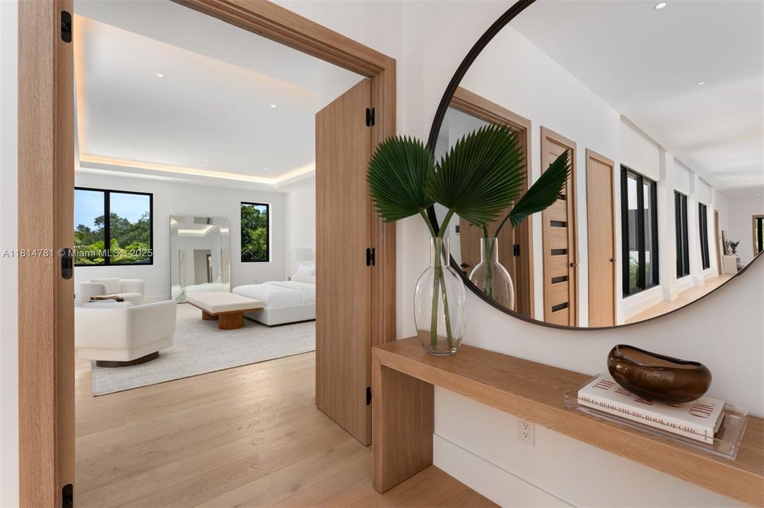 待售: $11,995,000 (8 贝兹, 9 浴室, 9406 平方英尺)