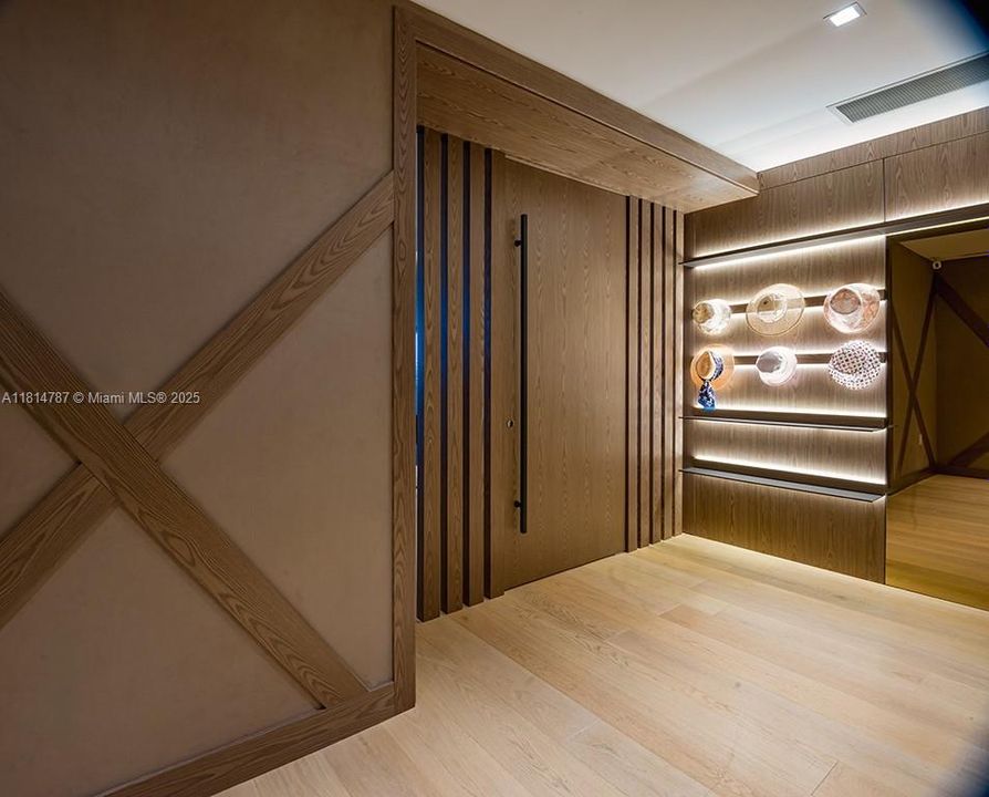 Private Foyer