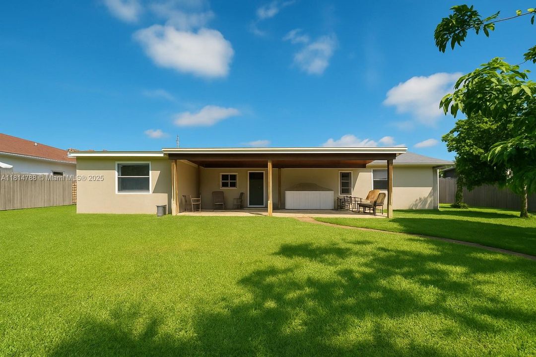 待售: $514,900 (4 贝兹, 2 浴室, 1434 平方英尺)