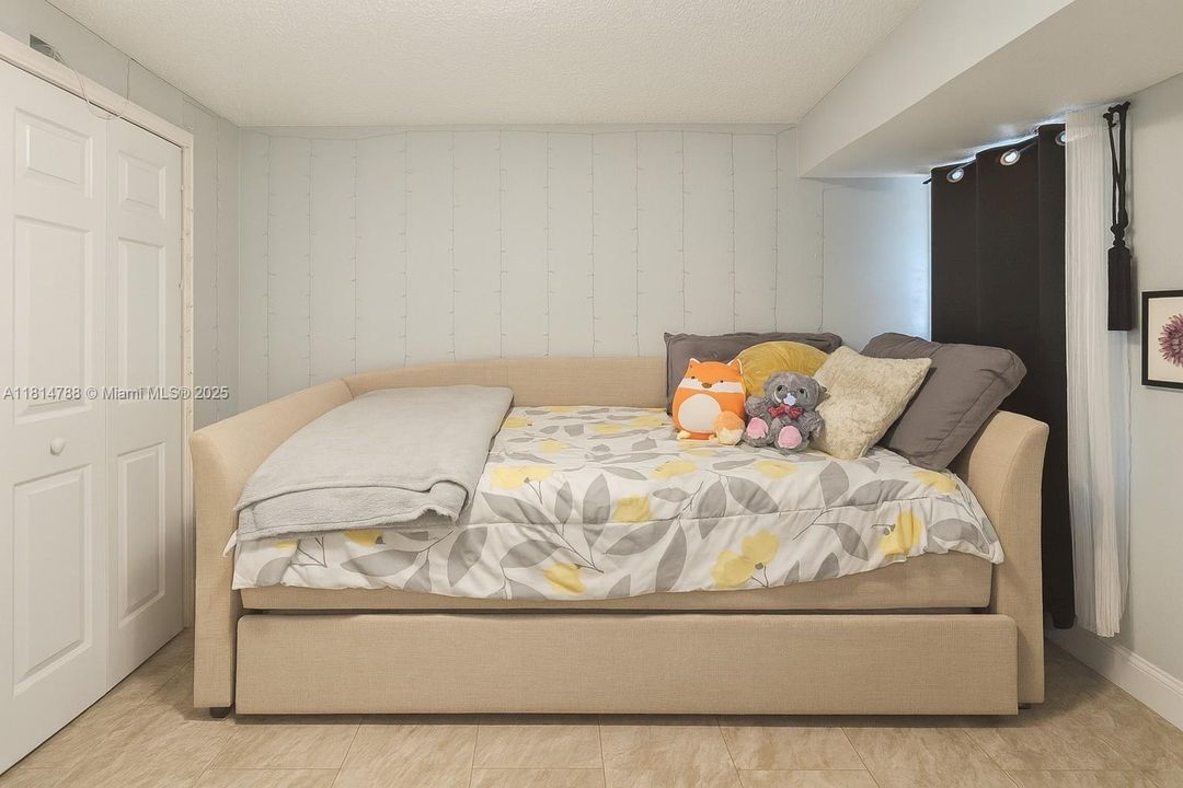 待售: $514,900 (4 贝兹, 2 浴室, 1434 平方英尺)