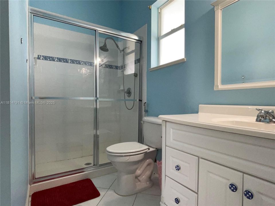 For Sale: $810,000 (4 beds, 2 baths, 2665 Square Feet)