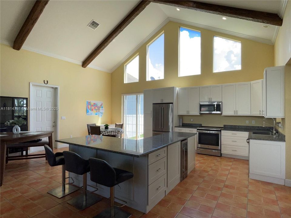 For Sale: $810,000 (4 beds, 2 baths, 2665 Square Feet)