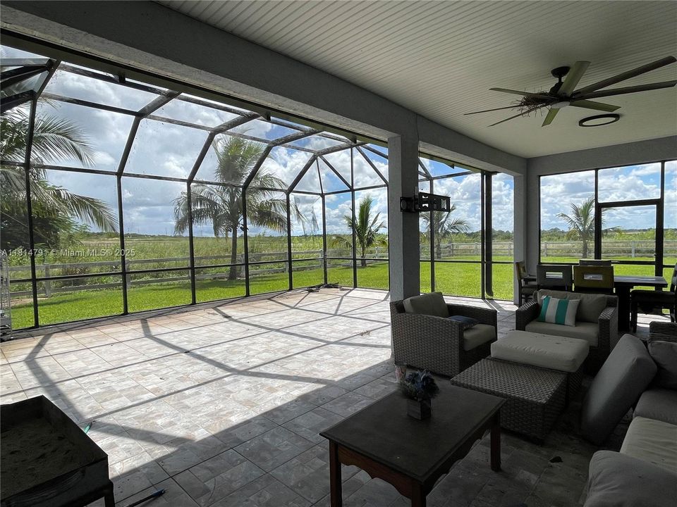 For Sale: $810,000 (4 beds, 2 baths, 2665 Square Feet)