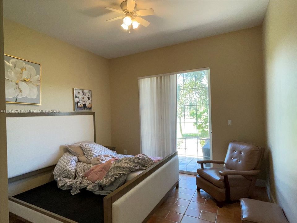 For Sale: $810,000 (4 beds, 2 baths, 2665 Square Feet)