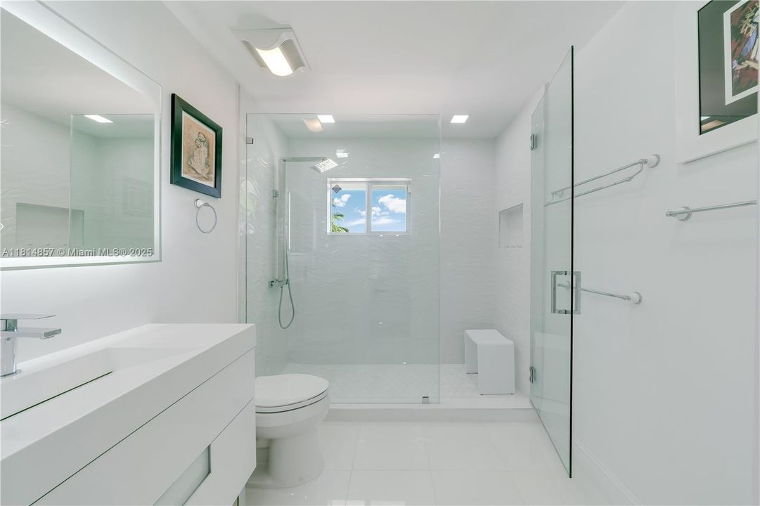 На продажу: $1,800,000 (4 спален, 3 ванн, 2730 Квадратных фут)