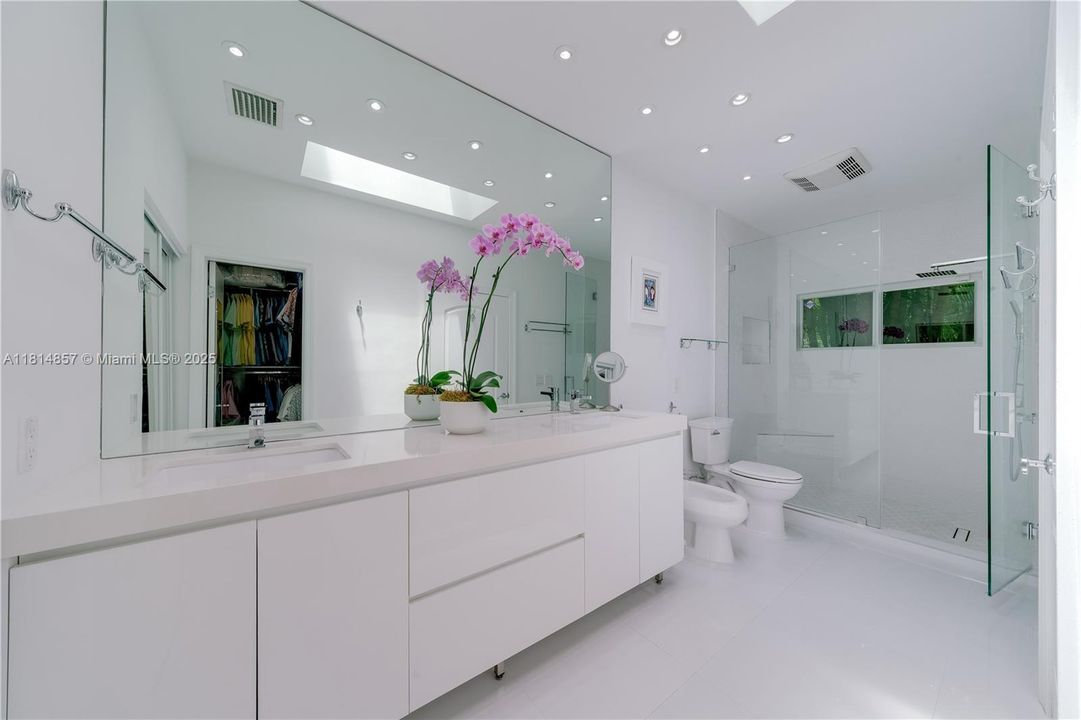 На продажу: $1,800,000 (4 спален, 3 ванн, 2730 Квадратных фут)