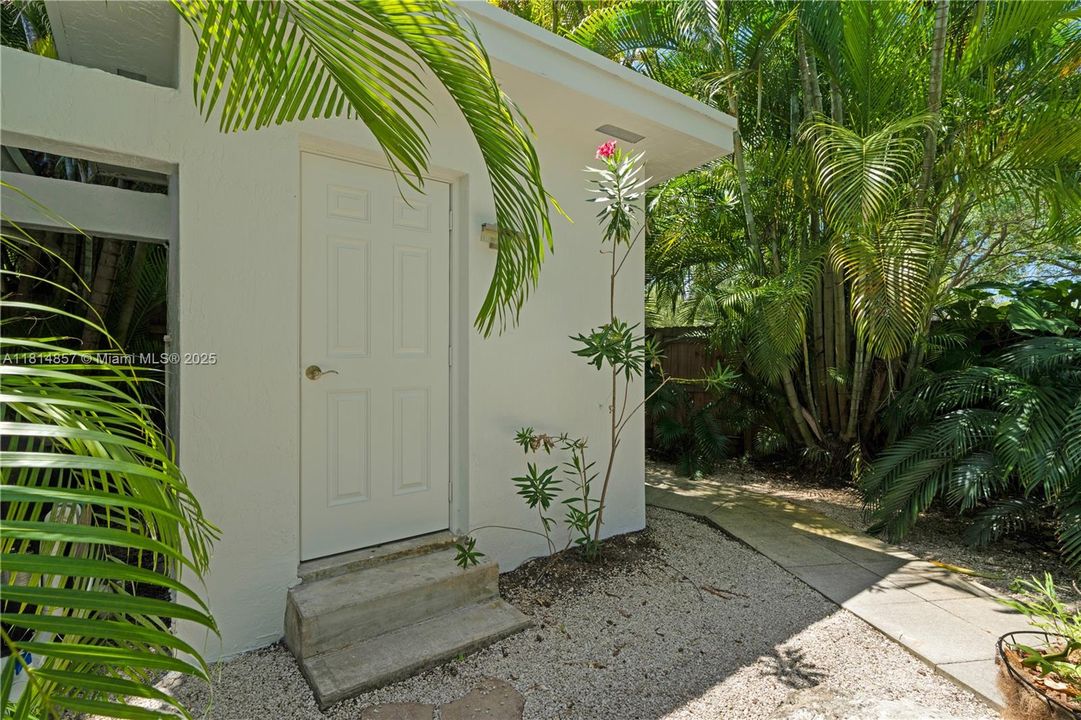 На продажу: $1,800,000 (4 спален, 3 ванн, 2730 Квадратных фут)