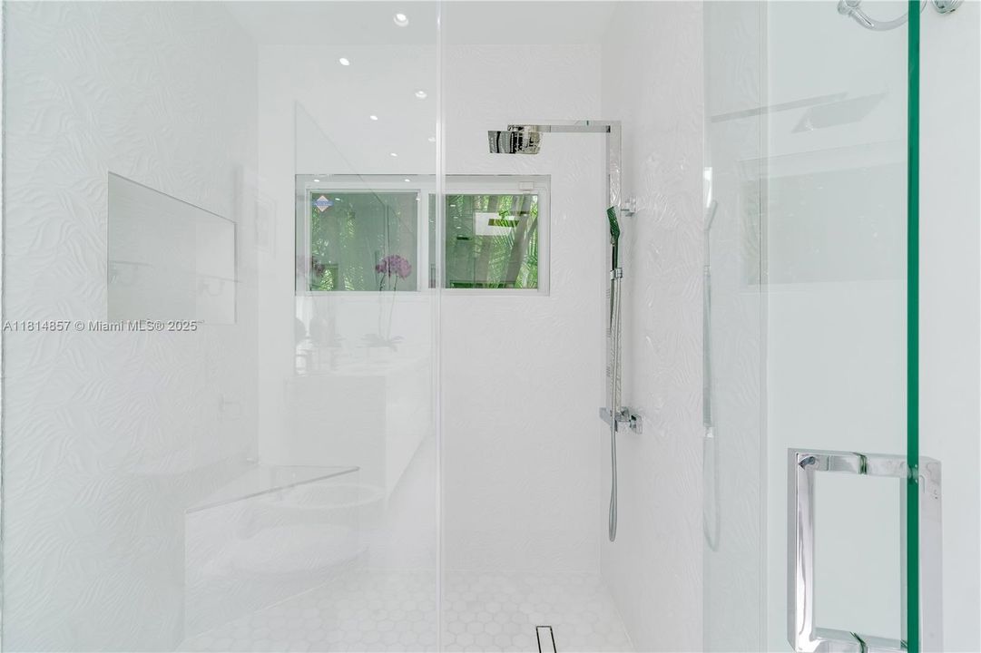 На продажу: $1,800,000 (4 спален, 3 ванн, 2730 Квадратных фут)