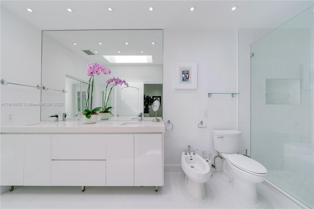 На продажу: $1,800,000 (4 спален, 3 ванн, 2730 Квадратных фут)