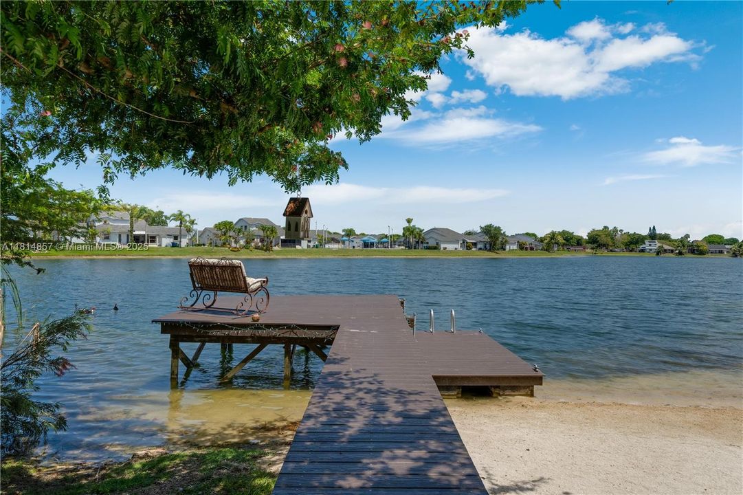 На продажу: $1,800,000 (4 спален, 3 ванн, 2730 Квадратных фут)