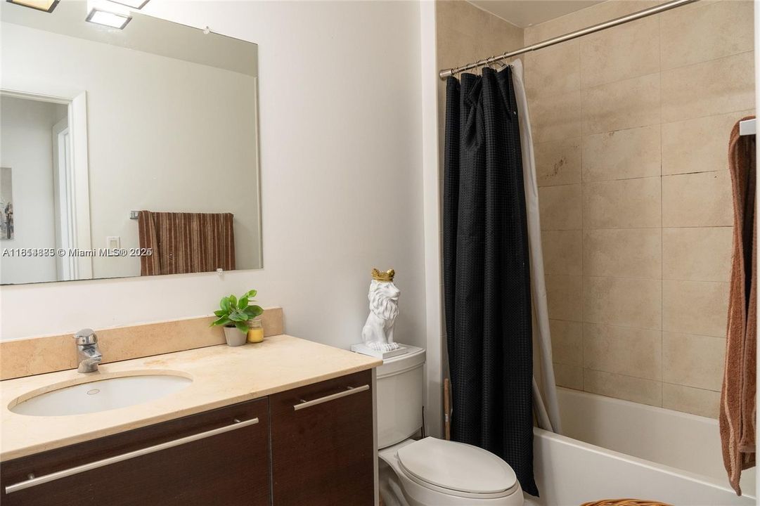 На продажу: $430,000 (1 спален, 1 ванн, 651 Квадратных фут)