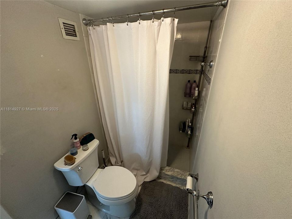 待售: $679,000 (2 贝兹, 2 浴室, 1850 平方英尺)