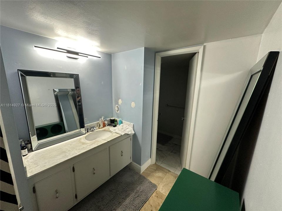 待售: $679,000 (2 贝兹, 2 浴室, 1850 平方英尺)