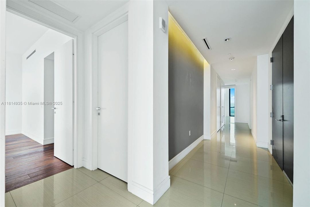 На продажу: $1,795,000 (3 спален, 4 ванн, 2441 Квадратных фут)