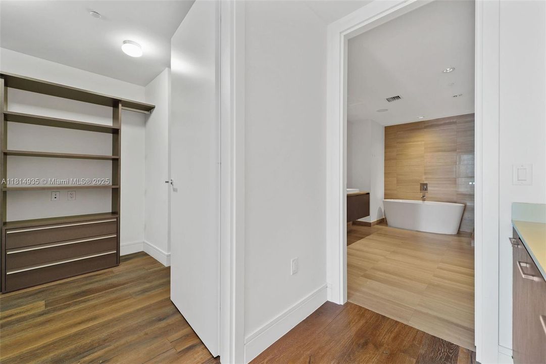 На продажу: $1,795,000 (3 спален, 4 ванн, 2441 Квадратных фут)