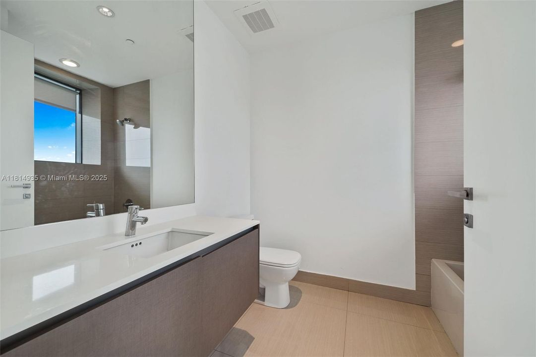 На продажу: $1,795,000 (3 спален, 4 ванн, 2441 Квадратных фут)