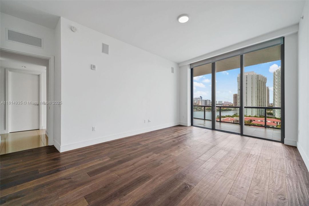 На продажу: $1,795,000 (3 спален, 4 ванн, 2441 Квадратных фут)