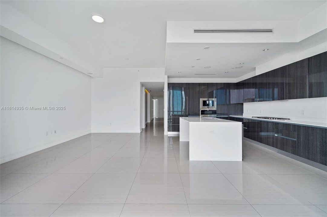 На продажу: $1,795,000 (3 спален, 4 ванн, 2441 Квадратных фут)