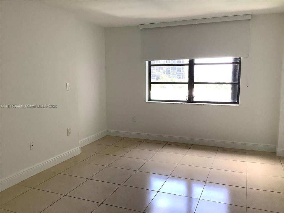 Recently Sold: $645,000 (2 beds, 2 baths, 1100 Square Feet)