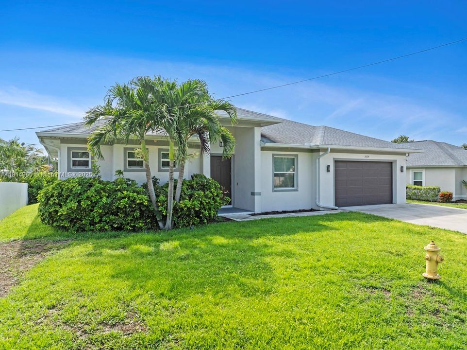 Recently Rented: $3,350 (3 beds, 2 baths, 2191 Square Feet)