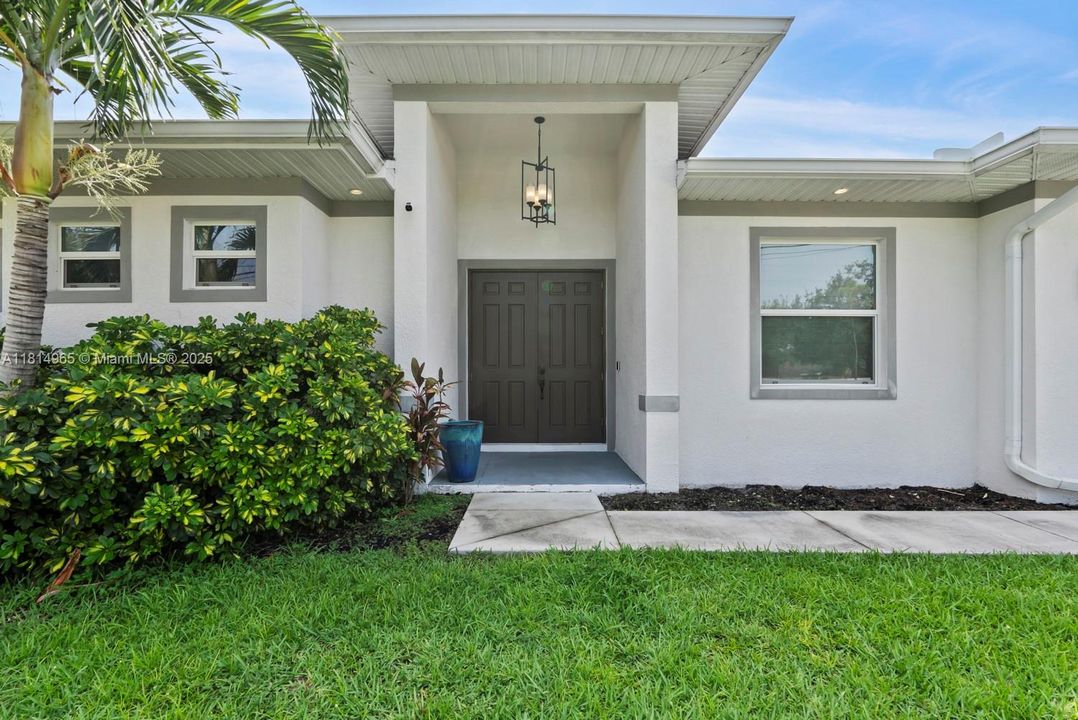 Recently Rented: $3,350 (3 beds, 2 baths, 2191 Square Feet)