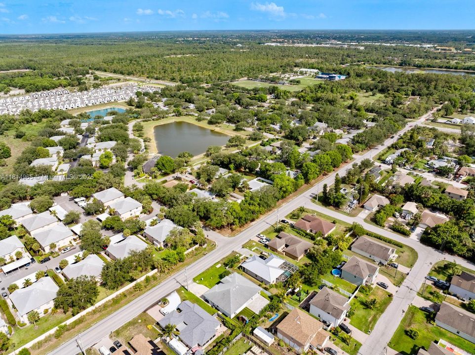 Recently Rented: $3,350 (3 beds, 2 baths, 2191 Square Feet)