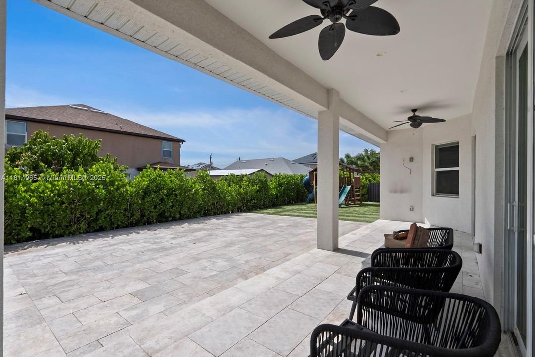 Recently Rented: $3,350 (3 beds, 2 baths, 2191 Square Feet)