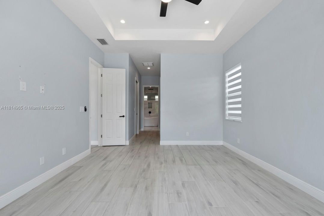 Recently Rented: $3,350 (3 beds, 2 baths, 2191 Square Feet)