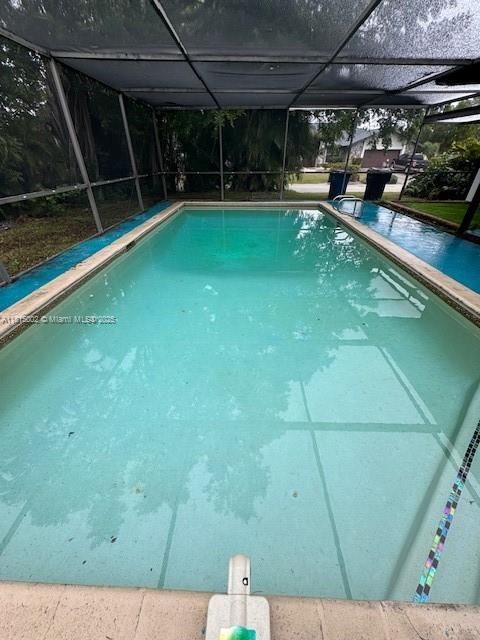 For Sale: $479,000 (3 beds, 2 baths, 2264 Square Feet)