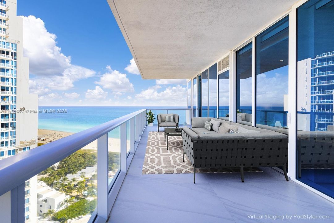 Recientemente alquilado: $38,000 (3 camas, 3 baños, 2122 Pies cuadrados)