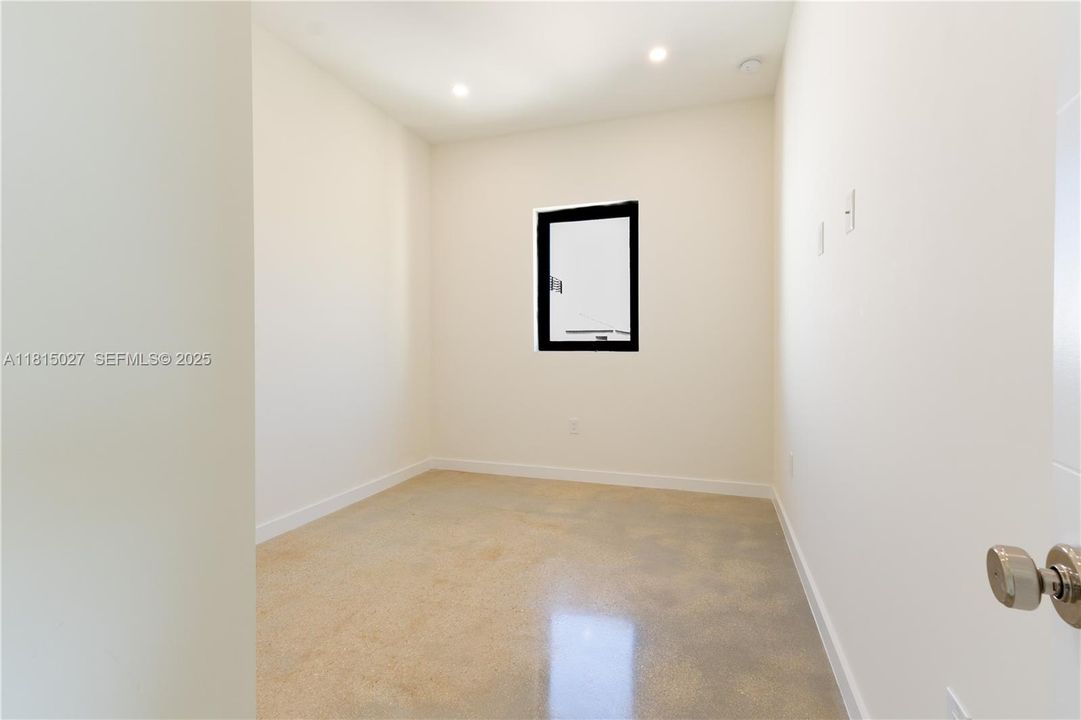 Recently Sold: $820,000 (3 beds, 3 baths, 0 Square Feet)