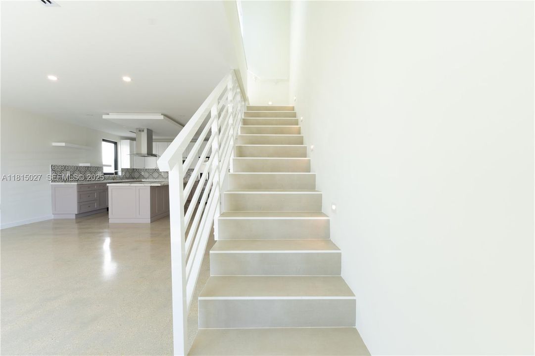 Recently Sold: $820,000 (3 beds, 3 baths, 0 Square Feet)