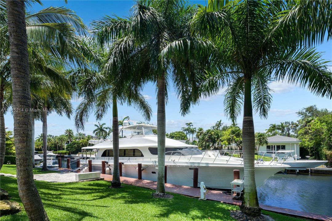 待售: $12,795,000 (6 贝兹, 6 浴室, 4085 平方英尺)