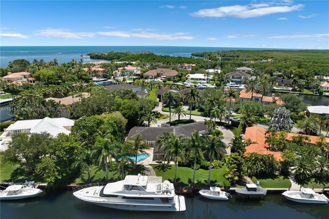 待售: $12,795,000 (6 贝兹, 6 浴室, 4085 平方英尺)