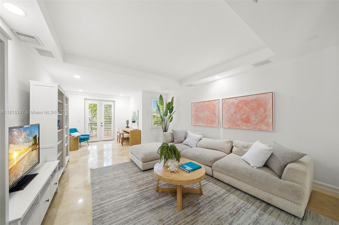 最近售出: $1,349,000 (4 贝兹, 3 浴室, 2279 平方英尺)